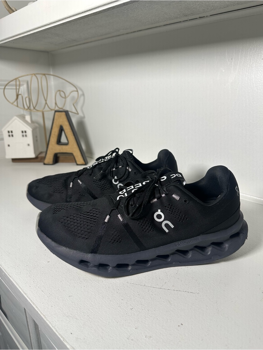 On Running Cloudstratus Men’s Size 13 Black Running Shoes On Cloud Sneakers